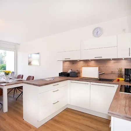 Ferienwohnung Sommerwind Apartment *